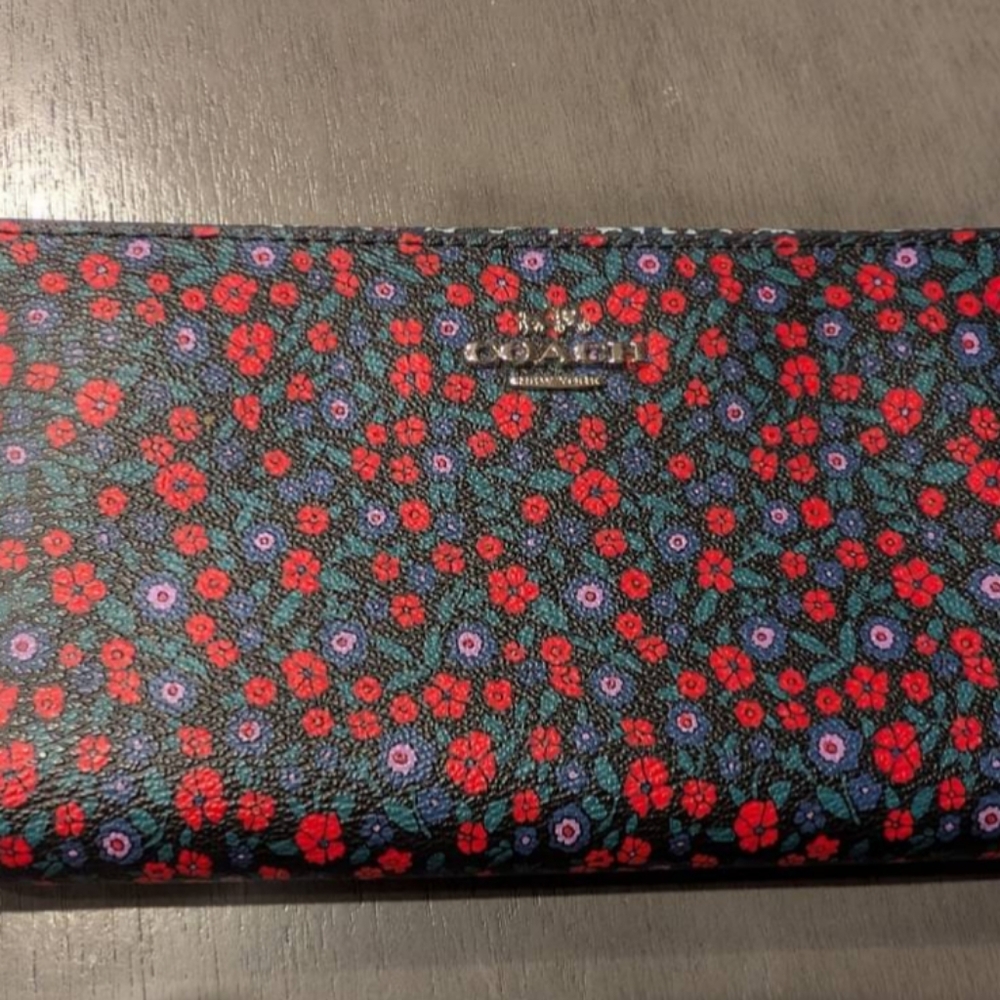 Coach Floral Print Women's Wallet - Black and Red